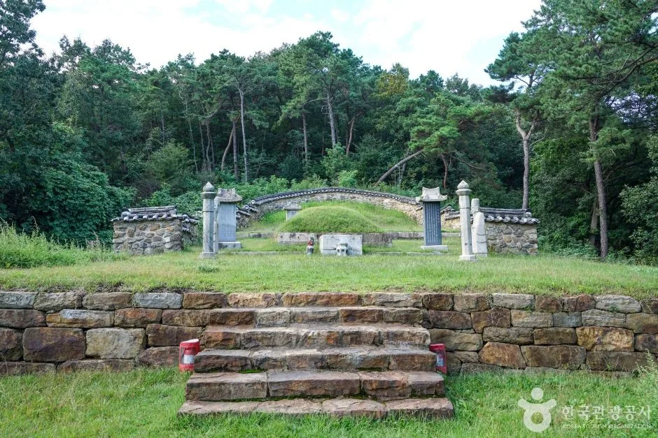 경기_고양시_최영장군묘 (4).jpg