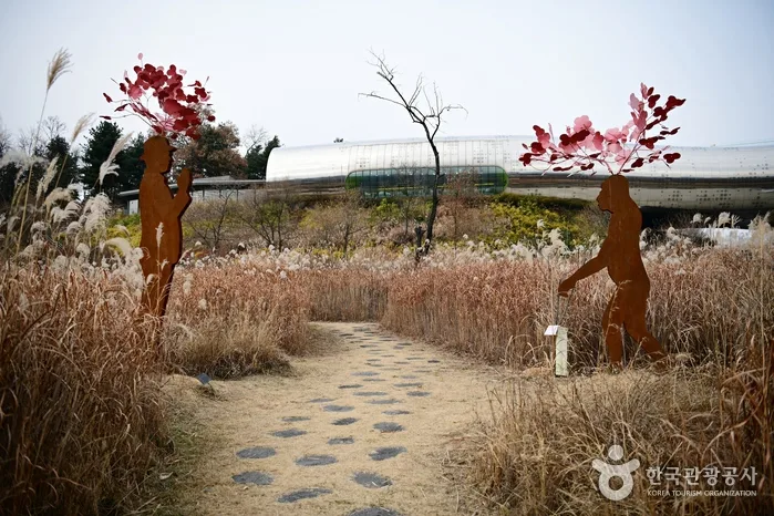 경기_연천_우주선 타고 시간 여행, 연천 전곡선사박물관_01