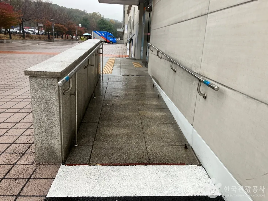 수원_경기대학교소성박물관 (3).jpg