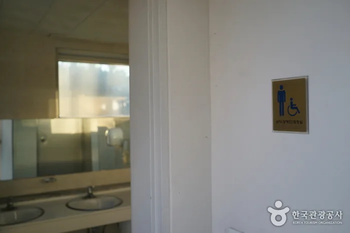 인천_인천항 갑문 (2)