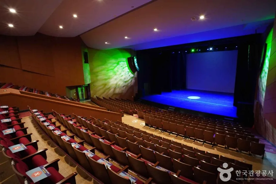 공주문예회관 (4)