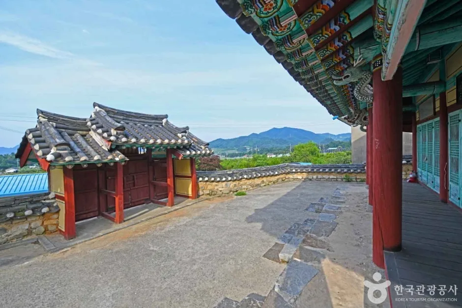 충용사 (4)