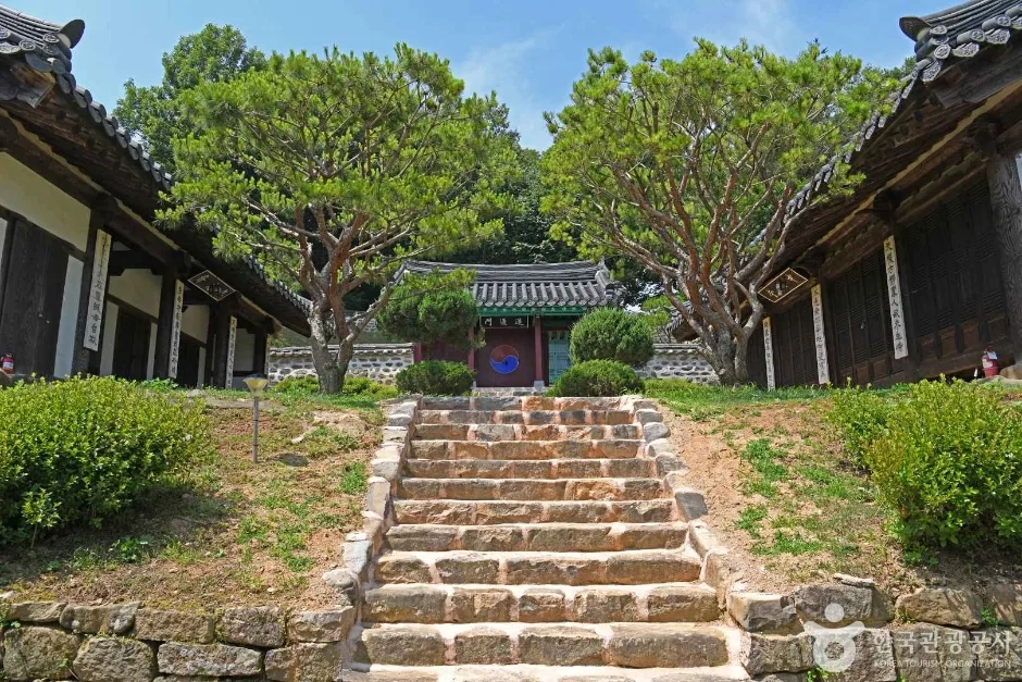 용문서원 (7)