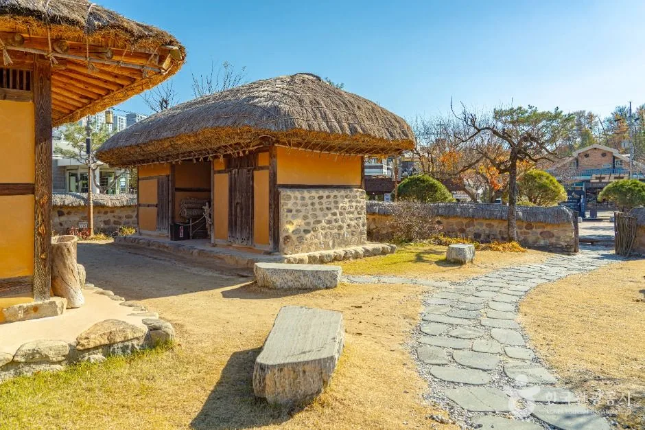 옥천_정지용 생가 (1)