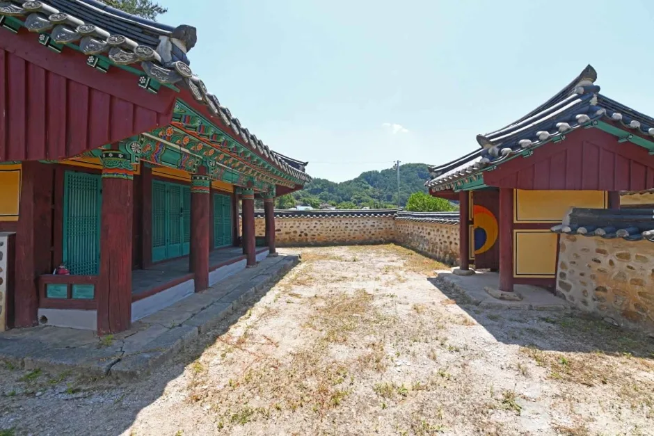 조헌사당(표충사) (2)