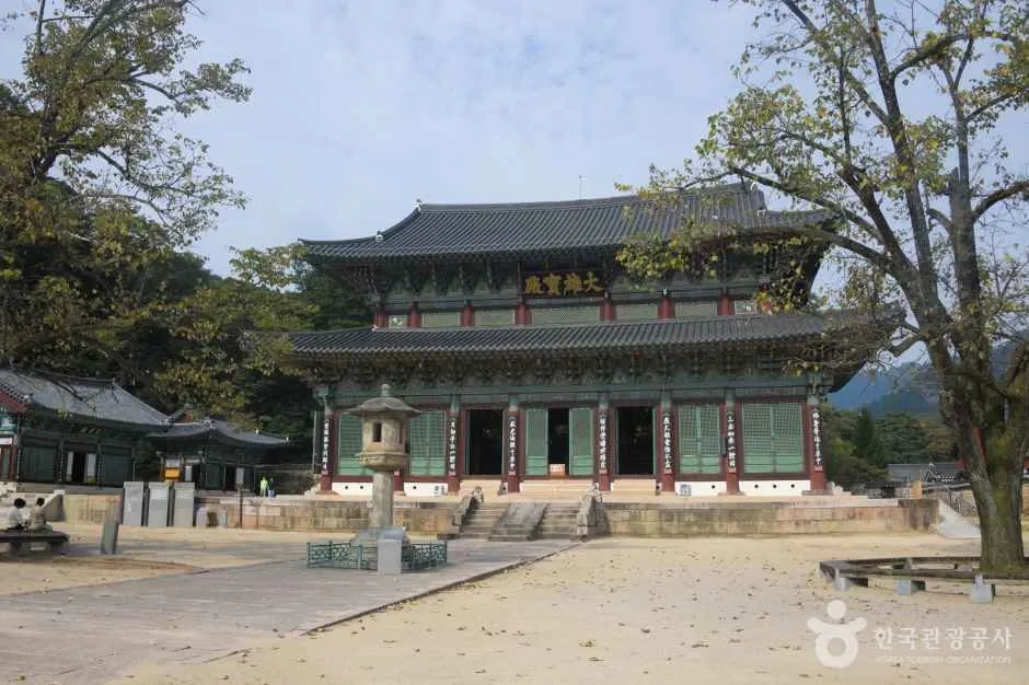 충북_보은_보은 법주사 [유네스코 세계유산]_외부_2.jpg