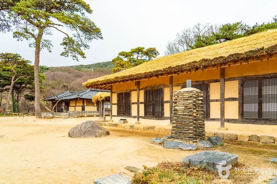 예산_이응로선생사적지(수덕여관) (6)