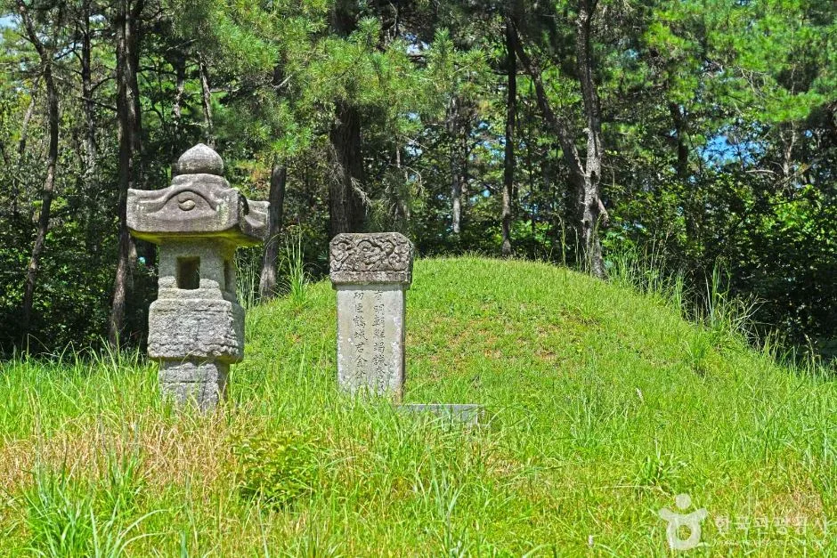 영암_김완장군묘소 및 신도비 (3)
