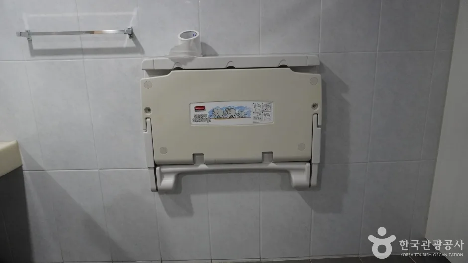경기_의왕_철도박물관_야외철도2.jpg
