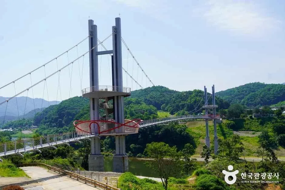 한탄강 베개용암 출렁다리