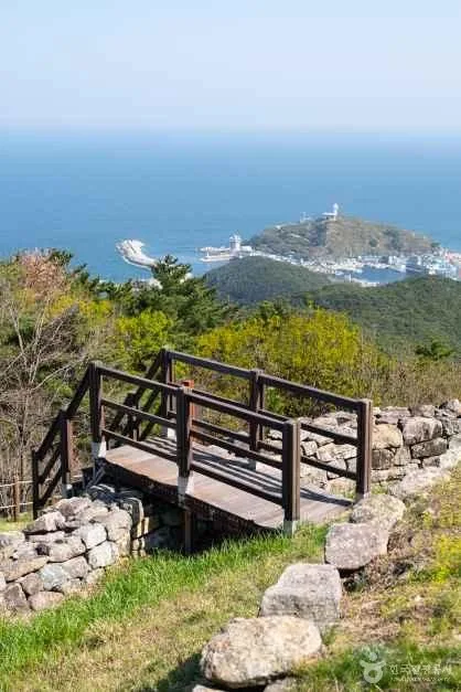 경북_영덕_대소산봉수대_외부_1.jpg