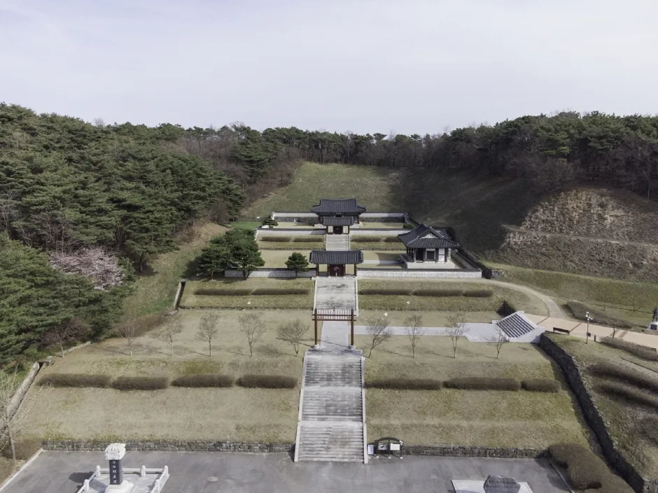 충남_홍성_김좌진장군 사당_외부_7.jpg