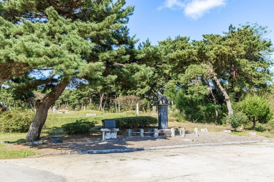 익산_남궁찬묘석상 (6)
