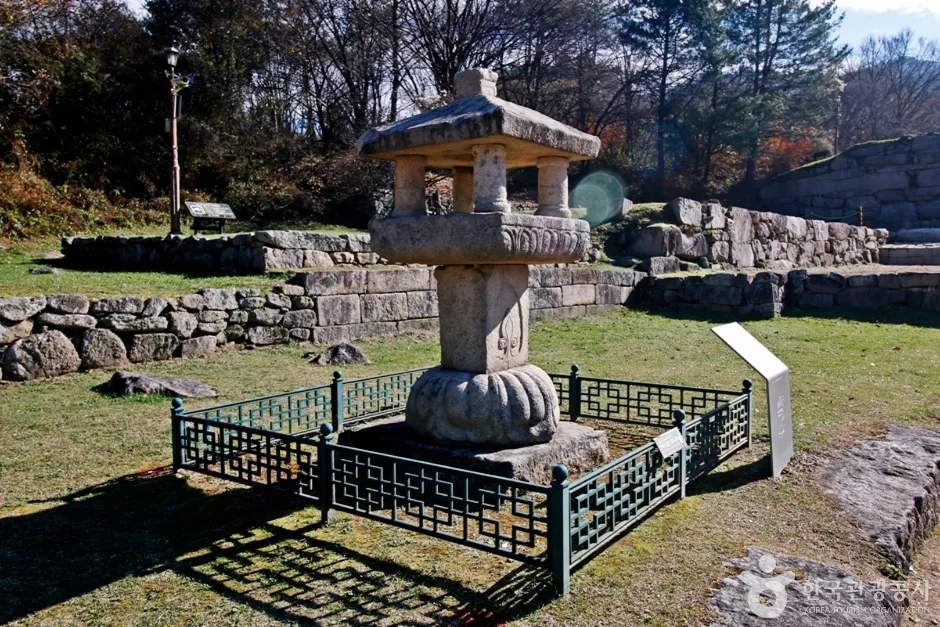 충주 미륵대원지 사각석등 (8)