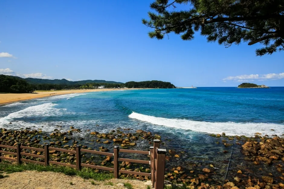화진포의 성(김일성별장)