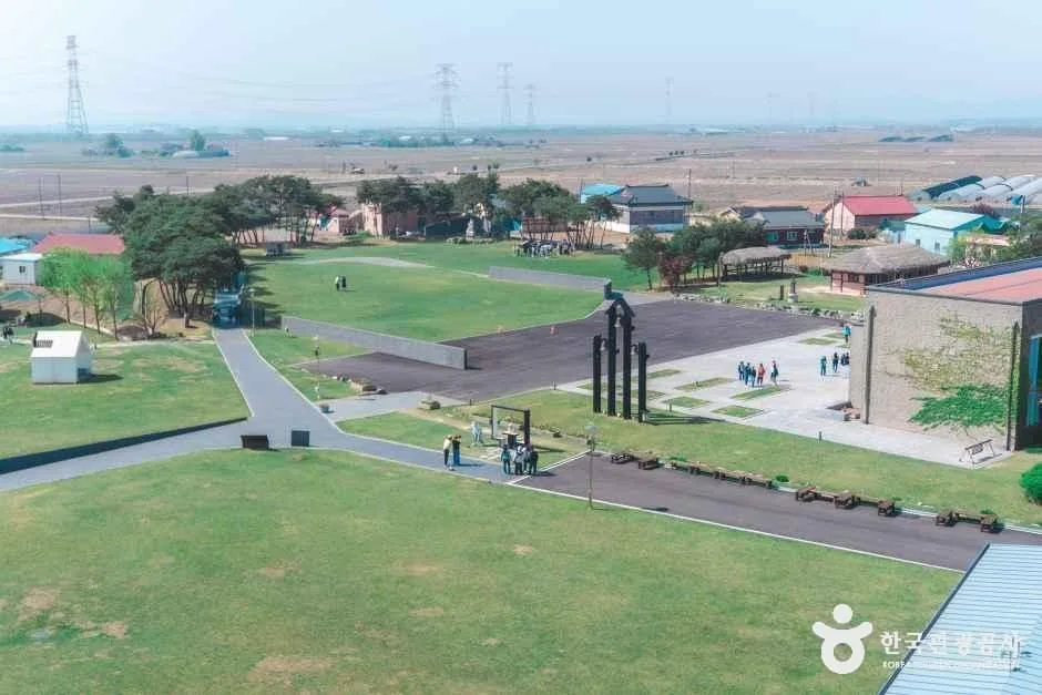 충남_당진_신리성지_순교미술관7.jpg