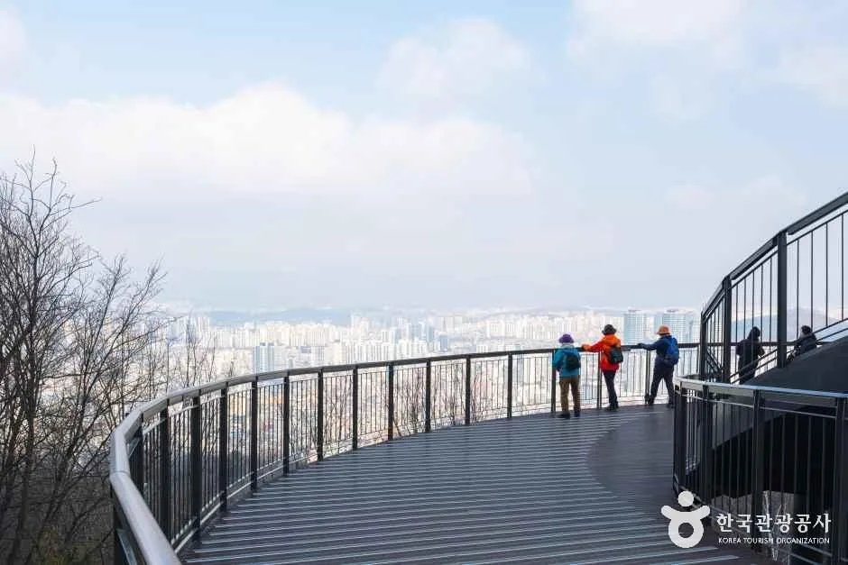 서울_중랑_용마산 스카이워크_외부_8.jpg