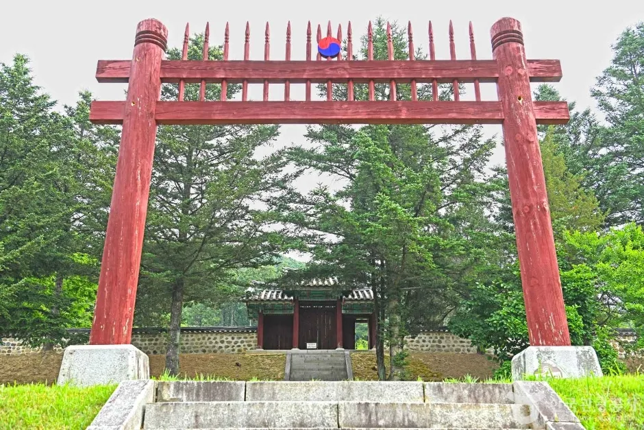 영동 추풍령 전적 및 장지현 순절비 (2)