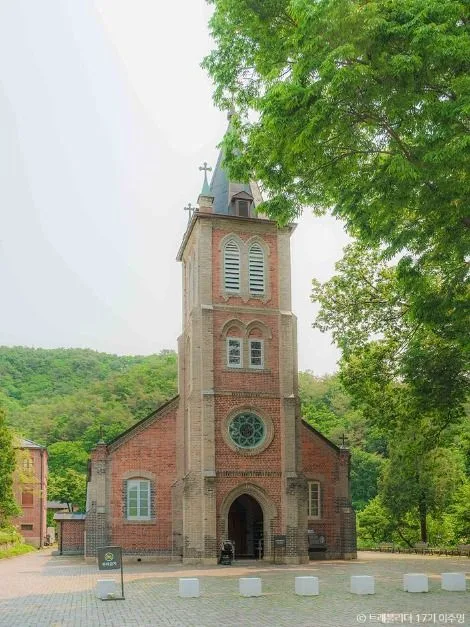 샤스타데이지 명소부터 루지 체험까지! 평창·횡성 여행 추천_풍수원성당_5-2