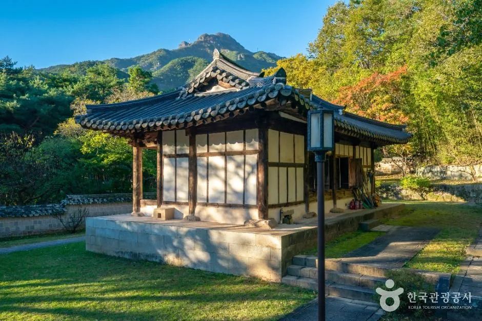 경북_구미_구미채미정_외부_4.jpg