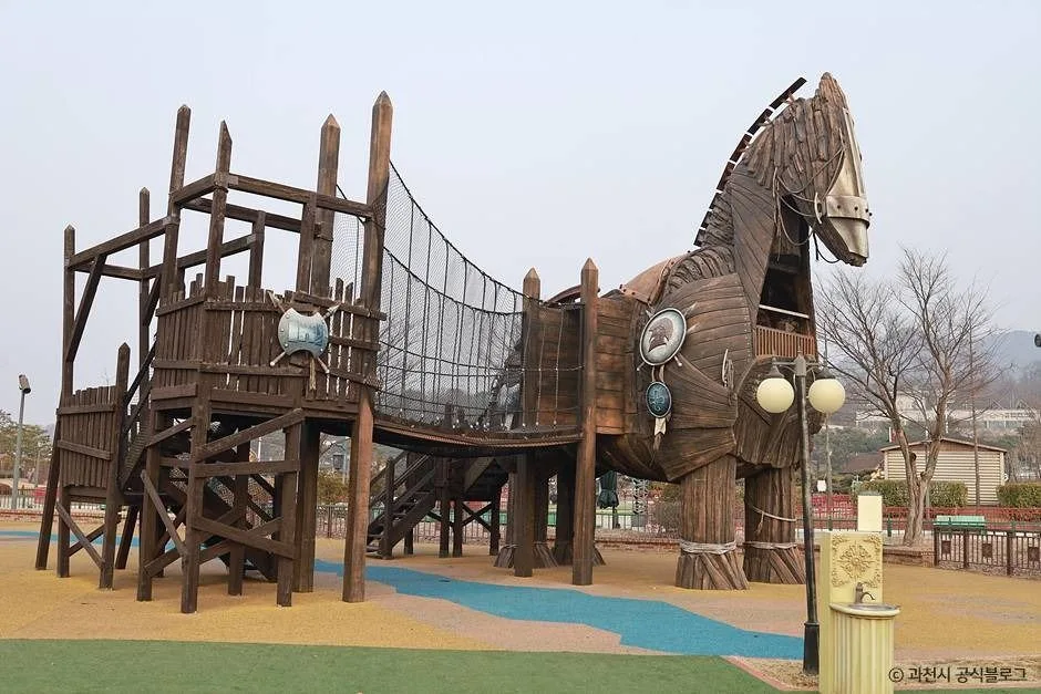 이번 주말 아이와 어디 갈까 경주·역사·놀이터 한 번에 잡는 과천 렛츠런파크_경기_과천_포니랜드_10.jpg