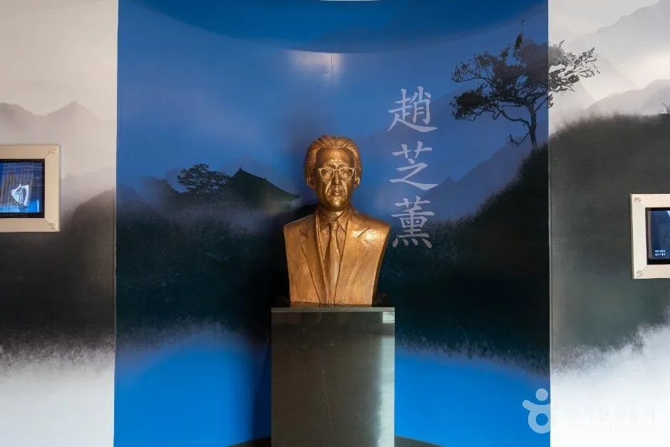 경북_영양_지훈문학관_내부_01.jpg