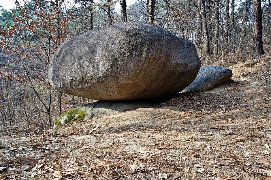 안성_팔봉산 흔들바위 (2)