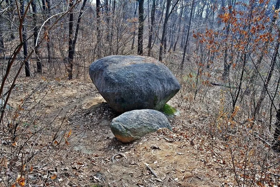 안성_팔봉산 흔들바위 (1)