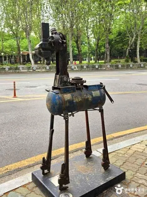 서울_문래_문래창작촌_외부_1.jpg