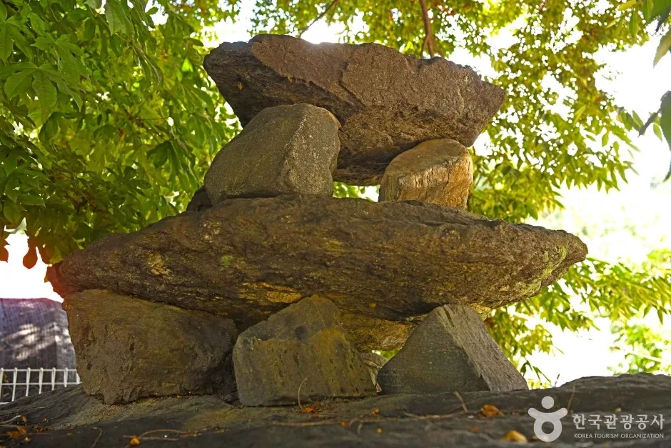 충주 조동리 지석묘 (2)_e