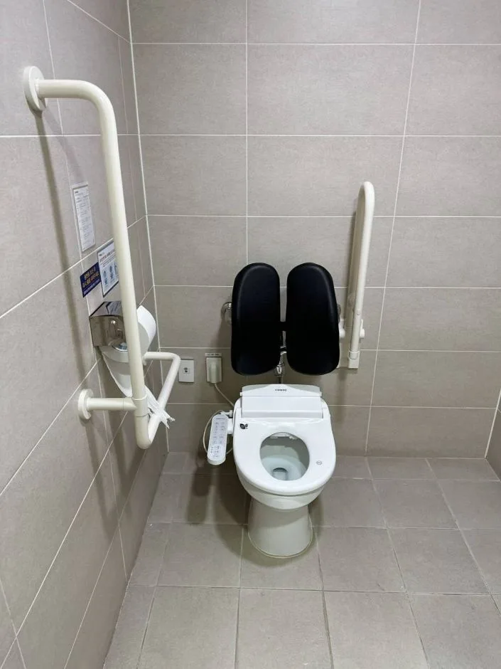 전망대 가는 엘리베이터