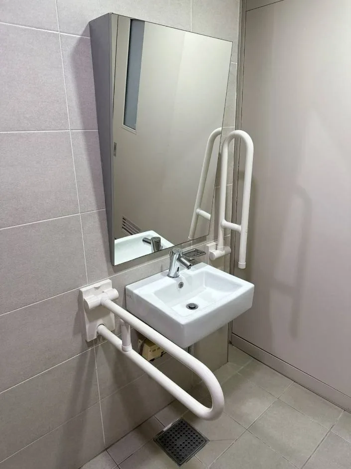 전망대 남자 장애인 화장실