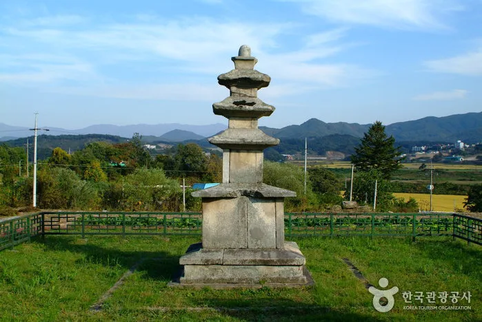 스산한 가을에 즐기는 폐사지여행