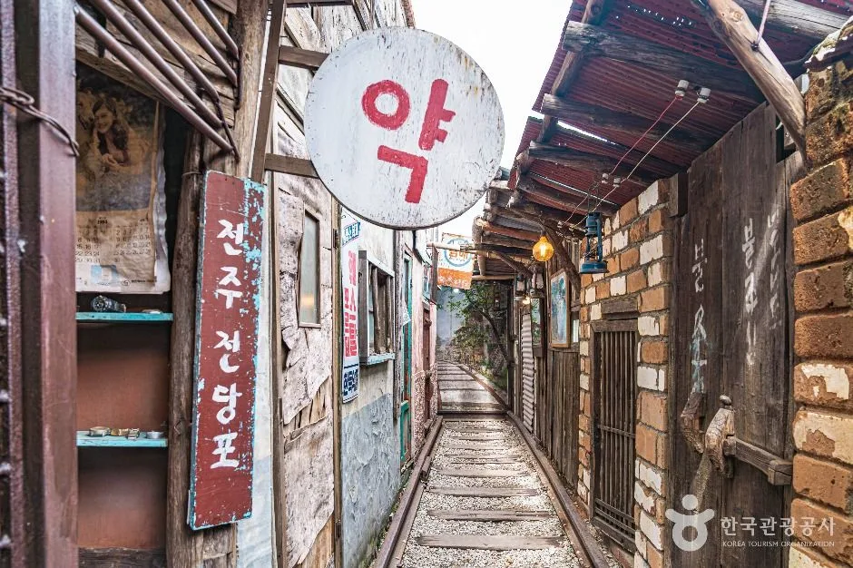 전북_전주_전주난장_내부_3.jpg