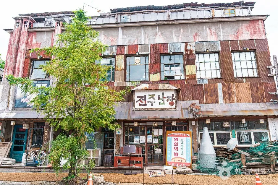 전북_전주_전주난장_내부_8.jpg