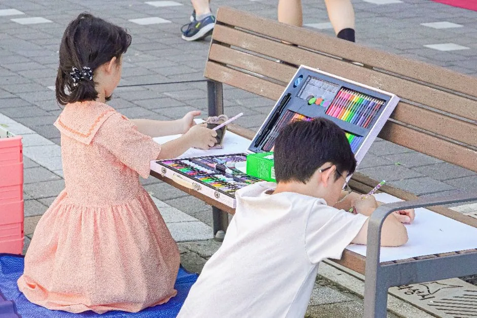 2025 화성시 도농 어울림축제 리플렛 1