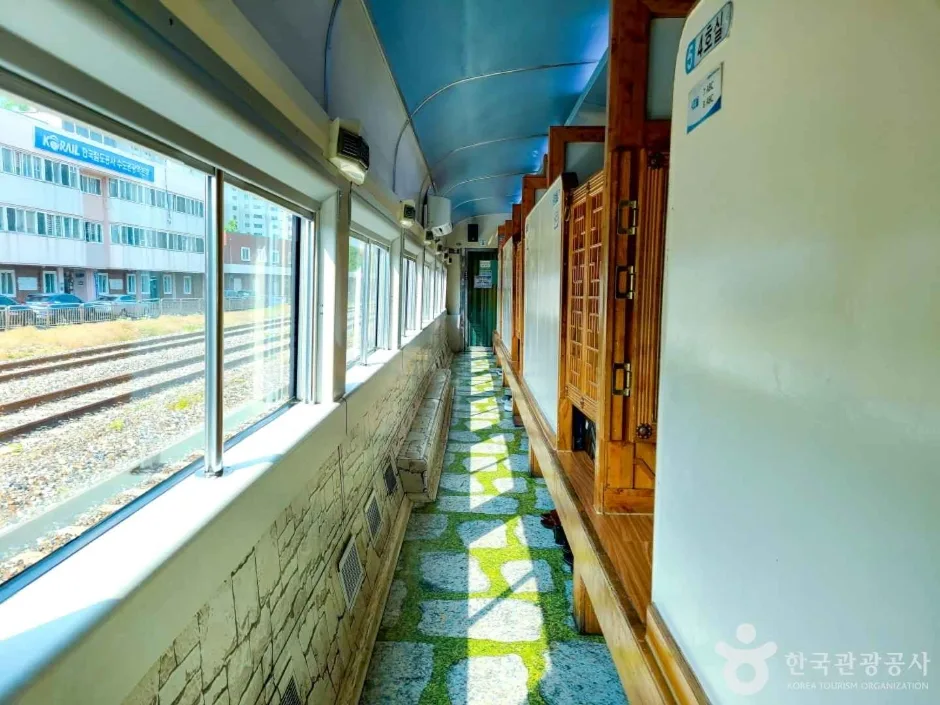 서울_용산_서해금빛열차_3.jpg