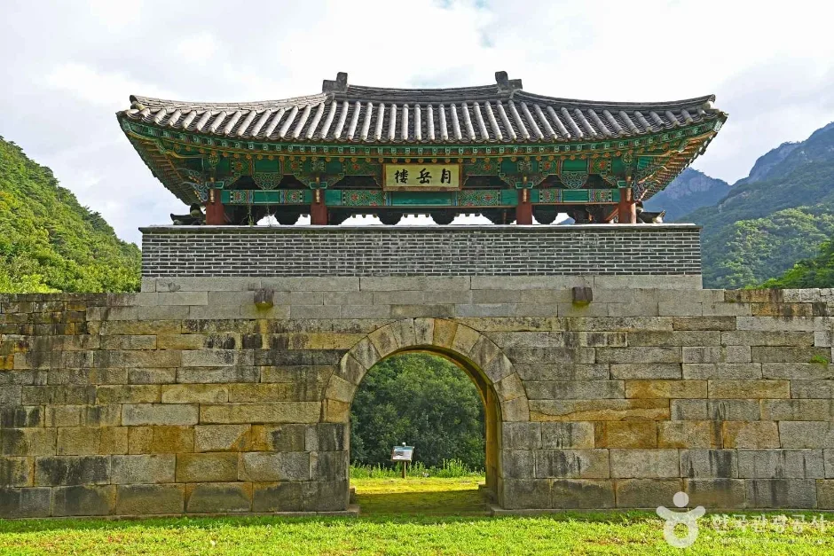 충북_제천_제천 덕주산성_외부_6.jpg