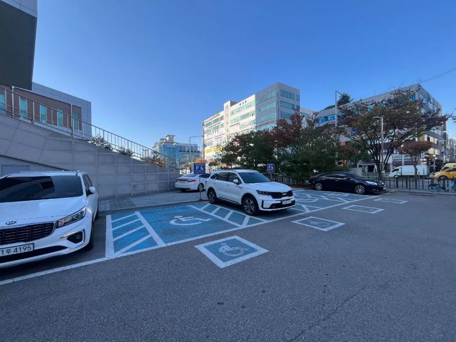 안산미디어도서관_장애인화장실내부