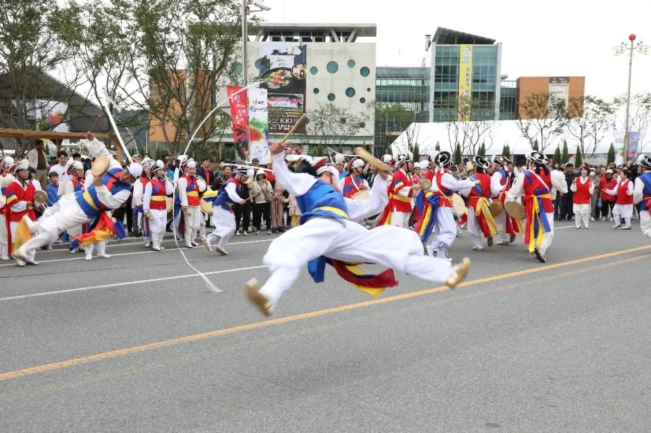 2026 금산세계인삼축제 포스터.jpg