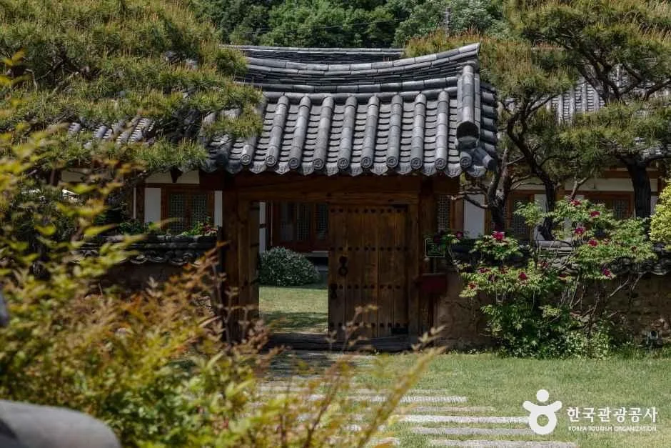경남_진주_지수승산부자마을_외부_5.JPG