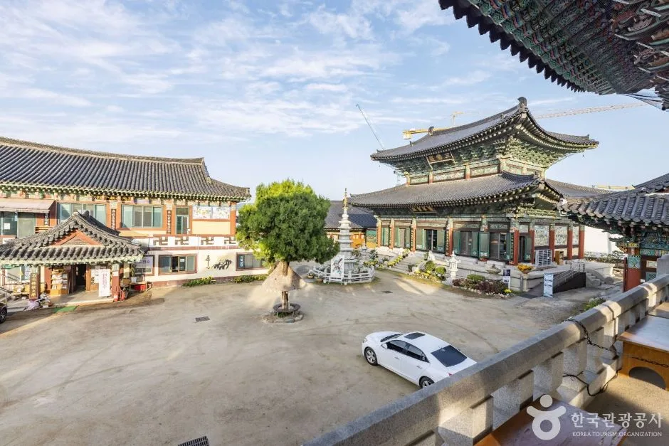 천 년의 역사를 품은 청주, 그 정취를 따라 거닐다_충북_청주_용화사(청주)_3.JPG