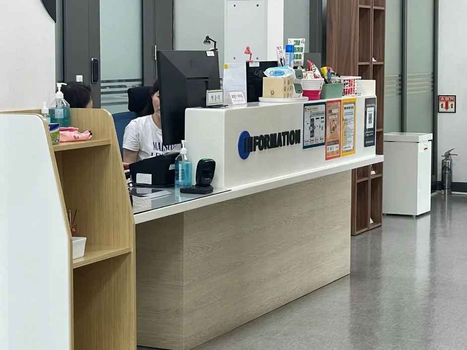 청도도서관_1층 어린이자료실 수유실 내부3