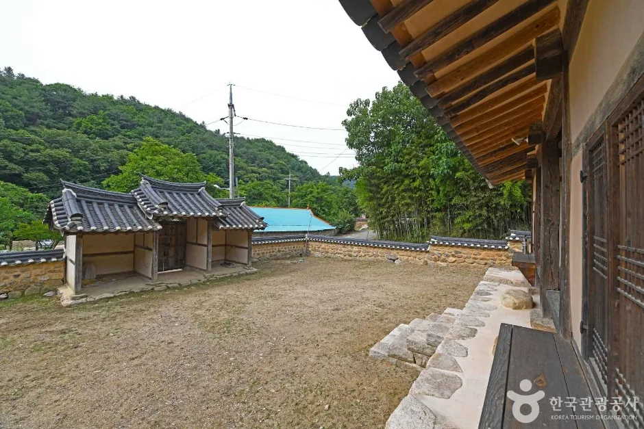 봉유재 (4)
