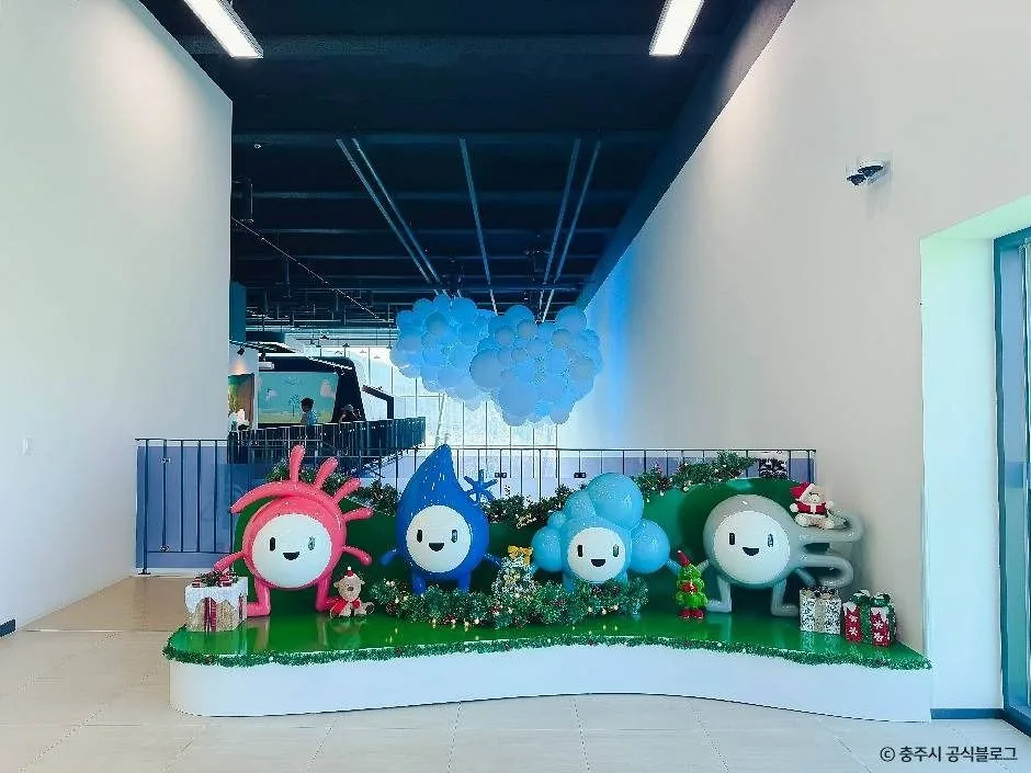 충북_충주_국립충주기상과학관_내부_7.jpg