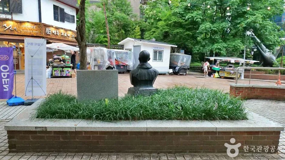 서울_우당 이회형 선생 흉상 (3)