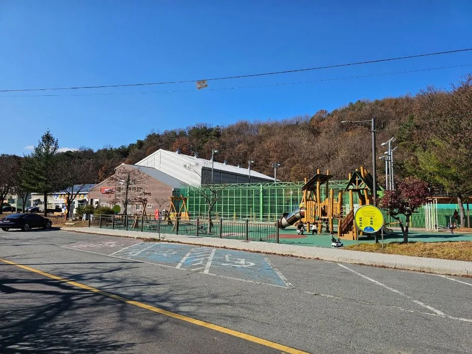 옥천레포츠공원_장애인화장실