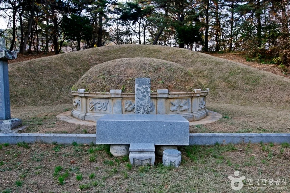 충주 석보군 묘소 (7)