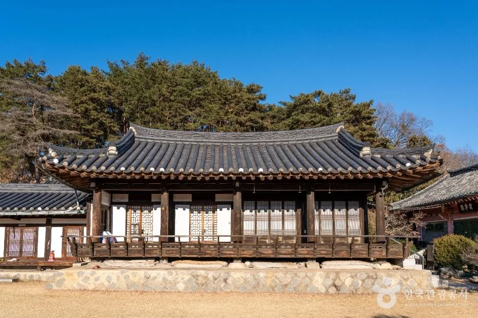 경북_안동_의성김씨학봉종택_내부_02.jpg
