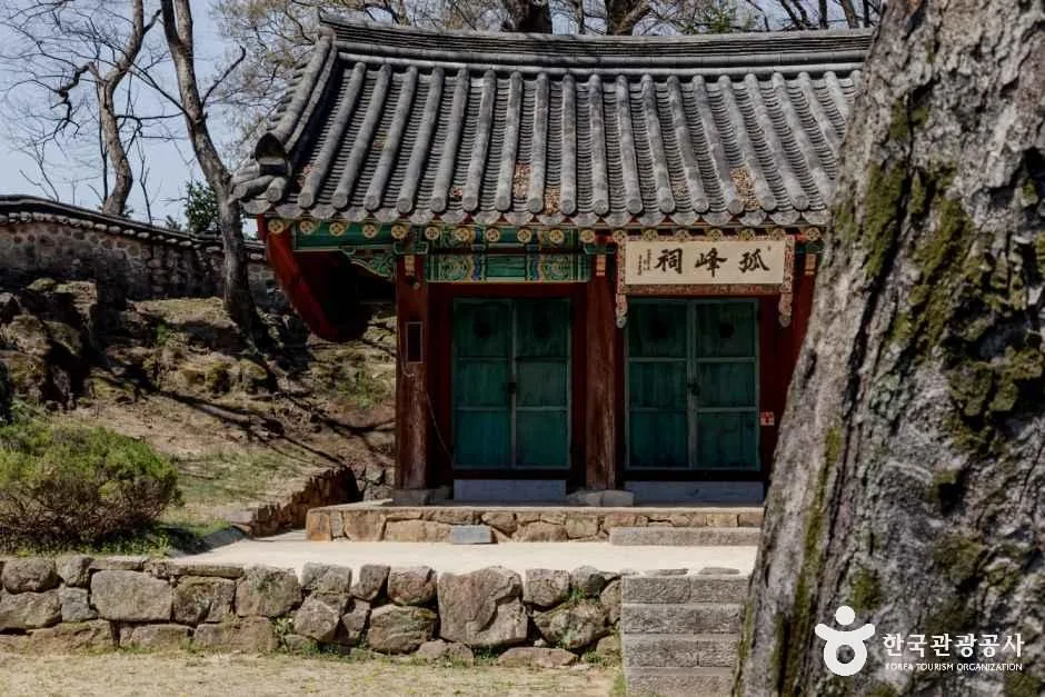 충북_보은_보은 고봉정사_외부_3.png